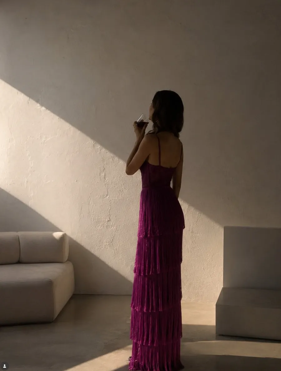 Vestido de flecos en movimiento